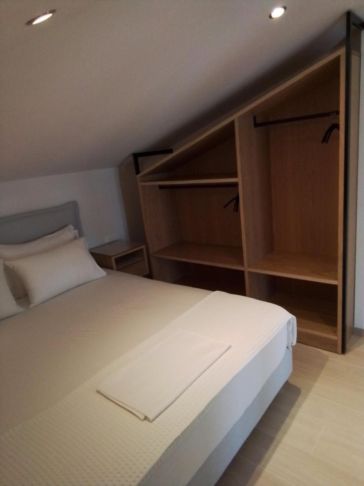 Kallikratia Suites 1 Nea Kallikrateia Zimmer foto